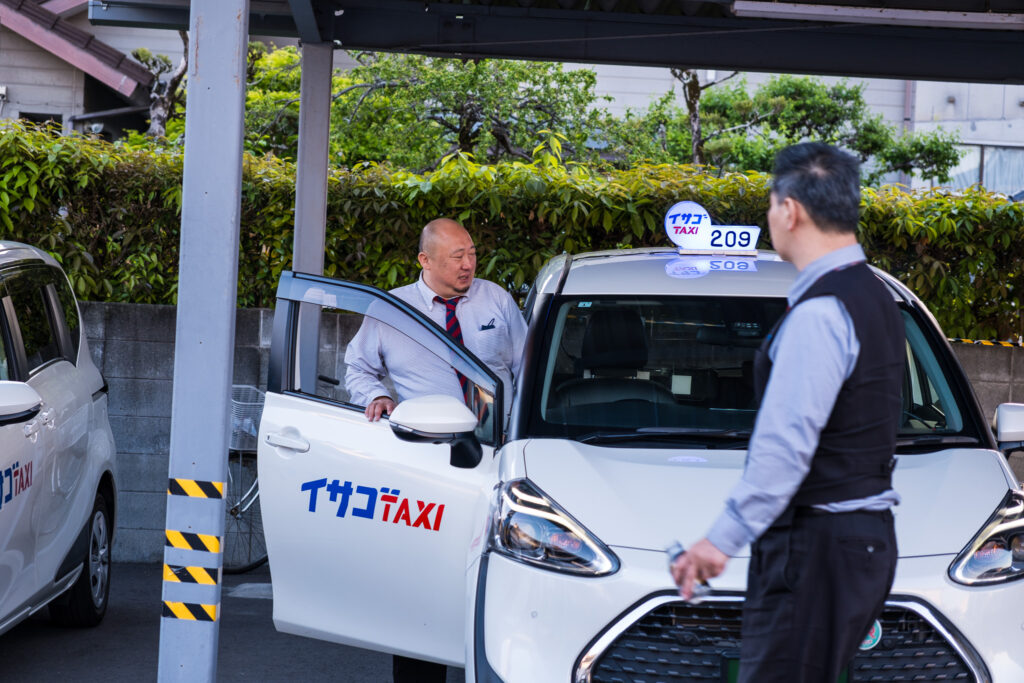 日田　停車しているタクシー